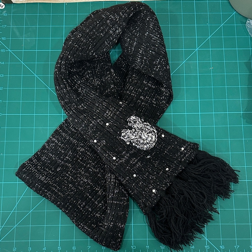 ❤️5/$25 Disney Parks Black Knit Scarf with Mickey logo and Fringe